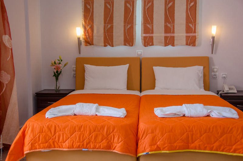 Ξενοδοχείο Palmyra 3*